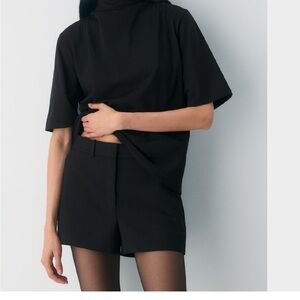 Babaton Agency Mini Short Aritzia